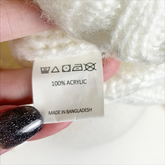 ✨ Filocaly White Knit Cropped Sweater w/ Mustard & Blue Stripe V-Neck (S) ✨ - Picture 6 of 7